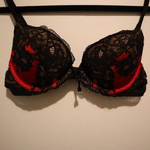 Victoria's Secret Very Sexy Padded Pushup Lace Bra 34B